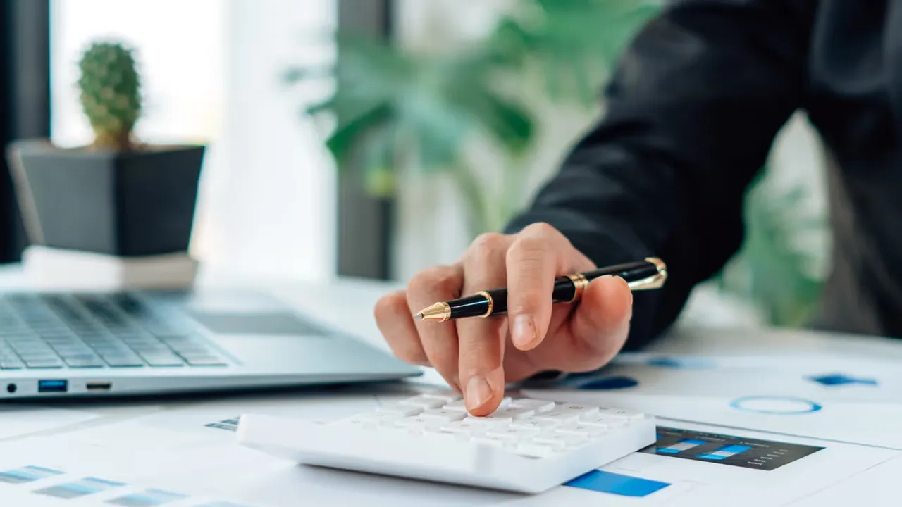 Spara tusenlappar och få bättre koll på ekonomin